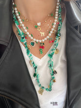 Load image into Gallery viewer, Lucky חי CHAI necklace gold