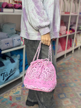 Load image into Gallery viewer, Bandana bucket bag pink