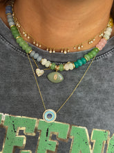Load image into Gallery viewer, Beads eye necklace