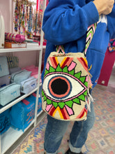 Load image into Gallery viewer, Mochilla medium eye bag