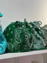 Load image into Gallery viewer, Bandana mini bucket bag green