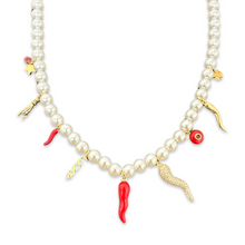 Load image into Gallery viewer, Pearls Lucky horn necklace