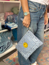 Load image into Gallery viewer, Bandana clutch grey 🧿