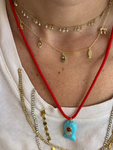 Load image into Gallery viewer, Lucky 5 charms necklace goldie