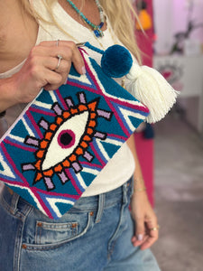 Clutch lucky eye
