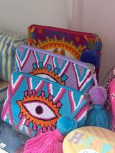 Load image into Gallery viewer, Clutch lucky eye