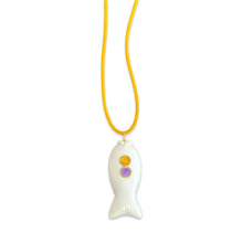 Load image into Gallery viewer, Capri fish lace necklace big white coral