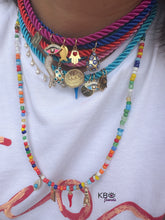 Load image into Gallery viewer, Silk chocker with Lucky charms fuxia