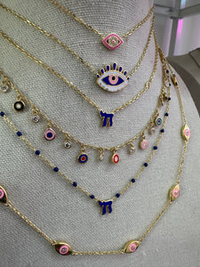 Lucky חי dots necklace color