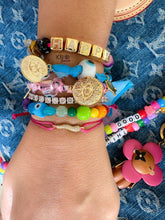 Load image into Gallery viewer, Bandana bracelet with lucky charms pink